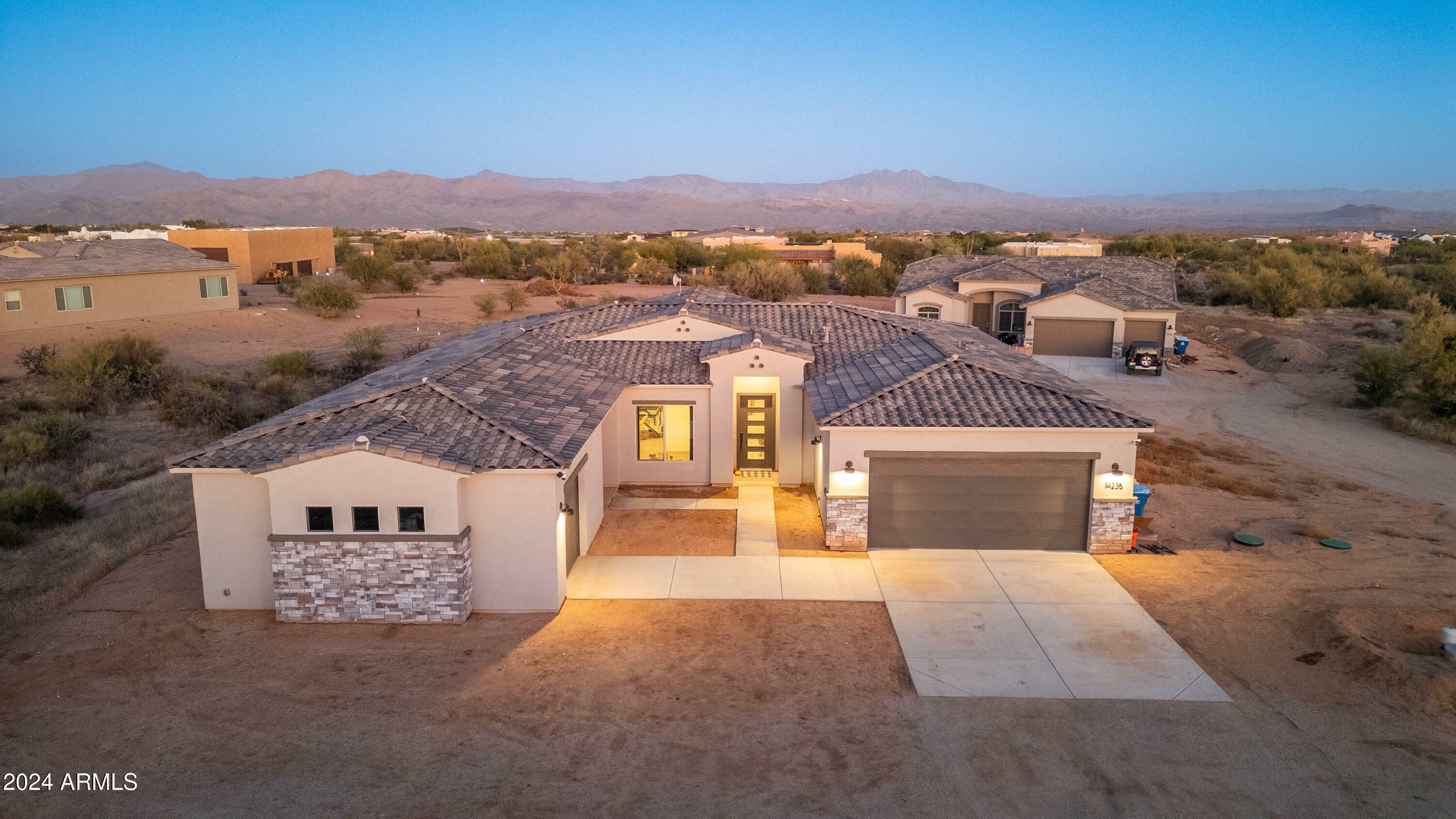 Property Photo:  14236 E Cavedale Drive  AZ 85262 