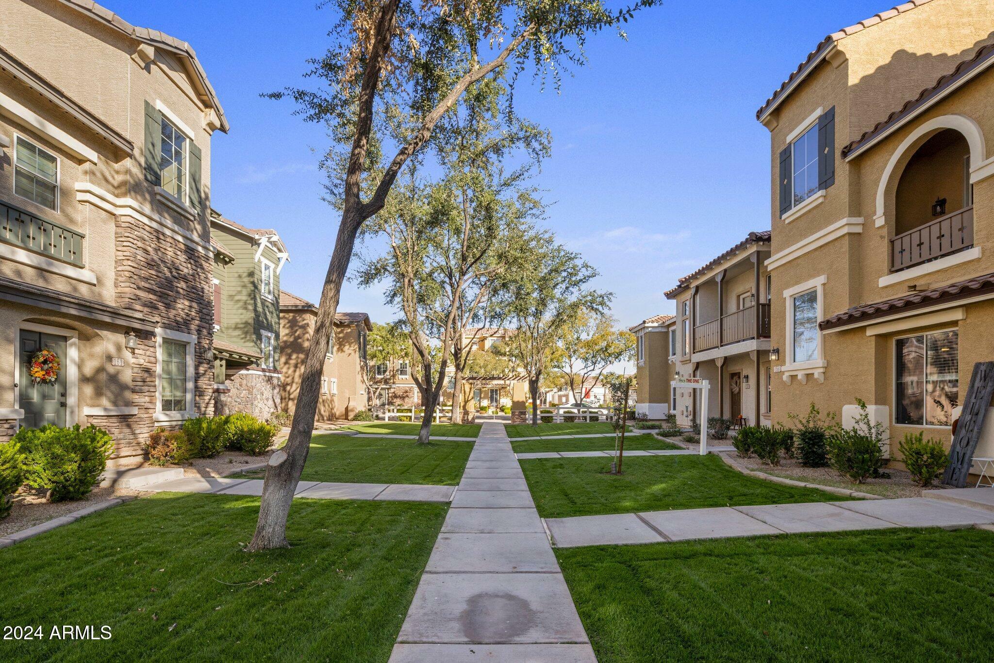 Property Photo: 158 W Commerce Court AZ 85233