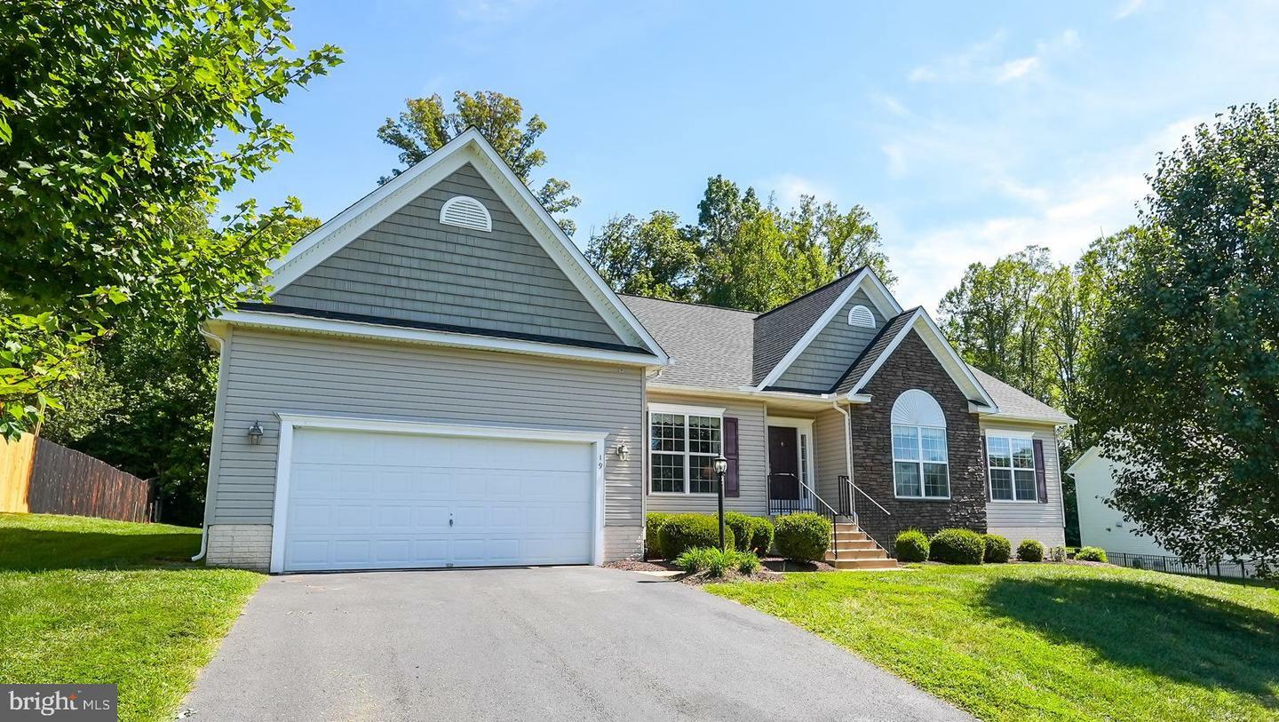 Property Photo:  19 Towering Oaks Drive  VA 22405 