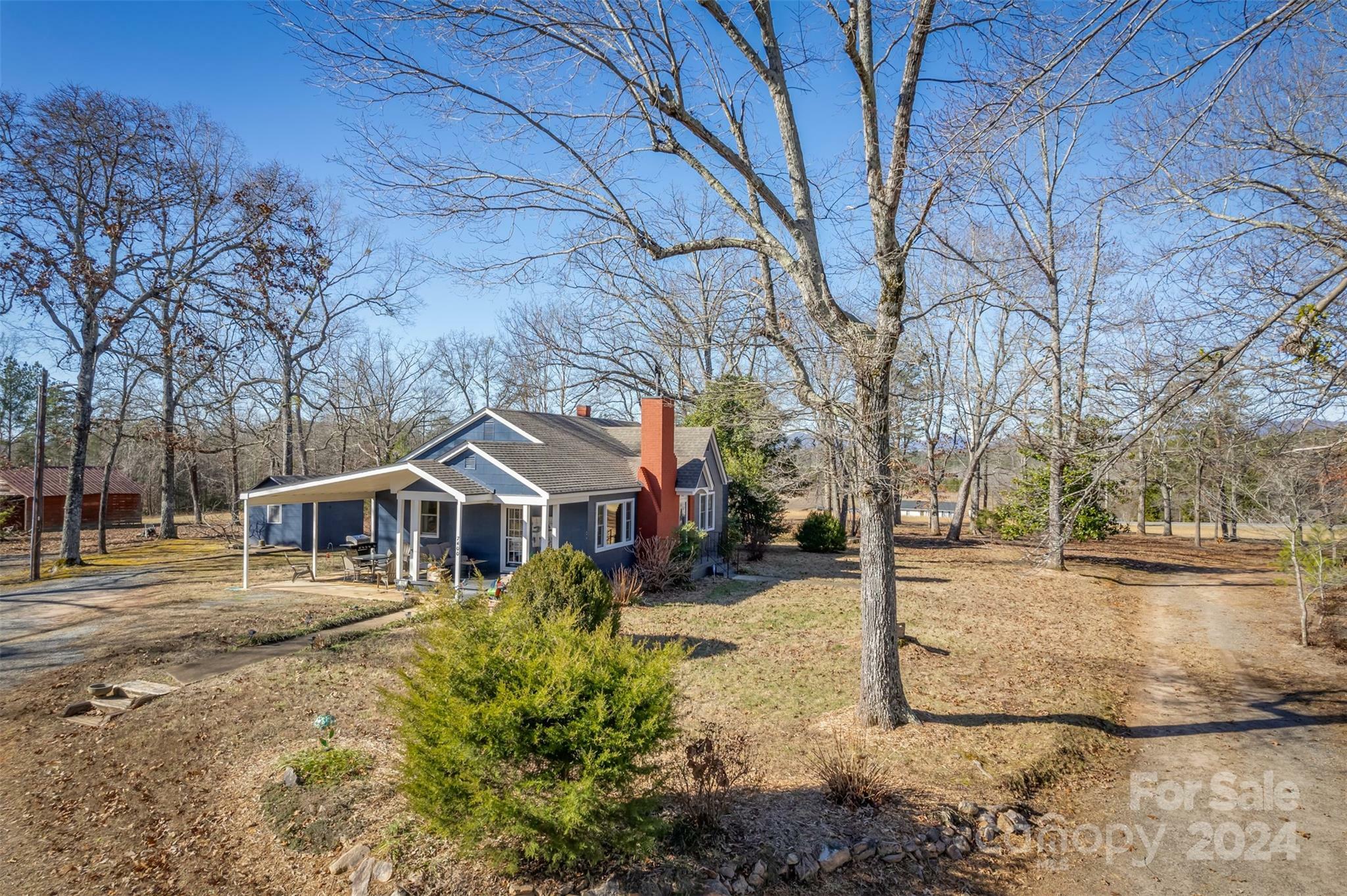 Property Photo:  7400 S 9 Nc Highway  NC 28722 