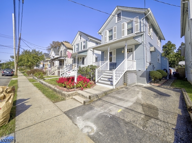 Property Photo:  20 Brown St  NJ 08822 