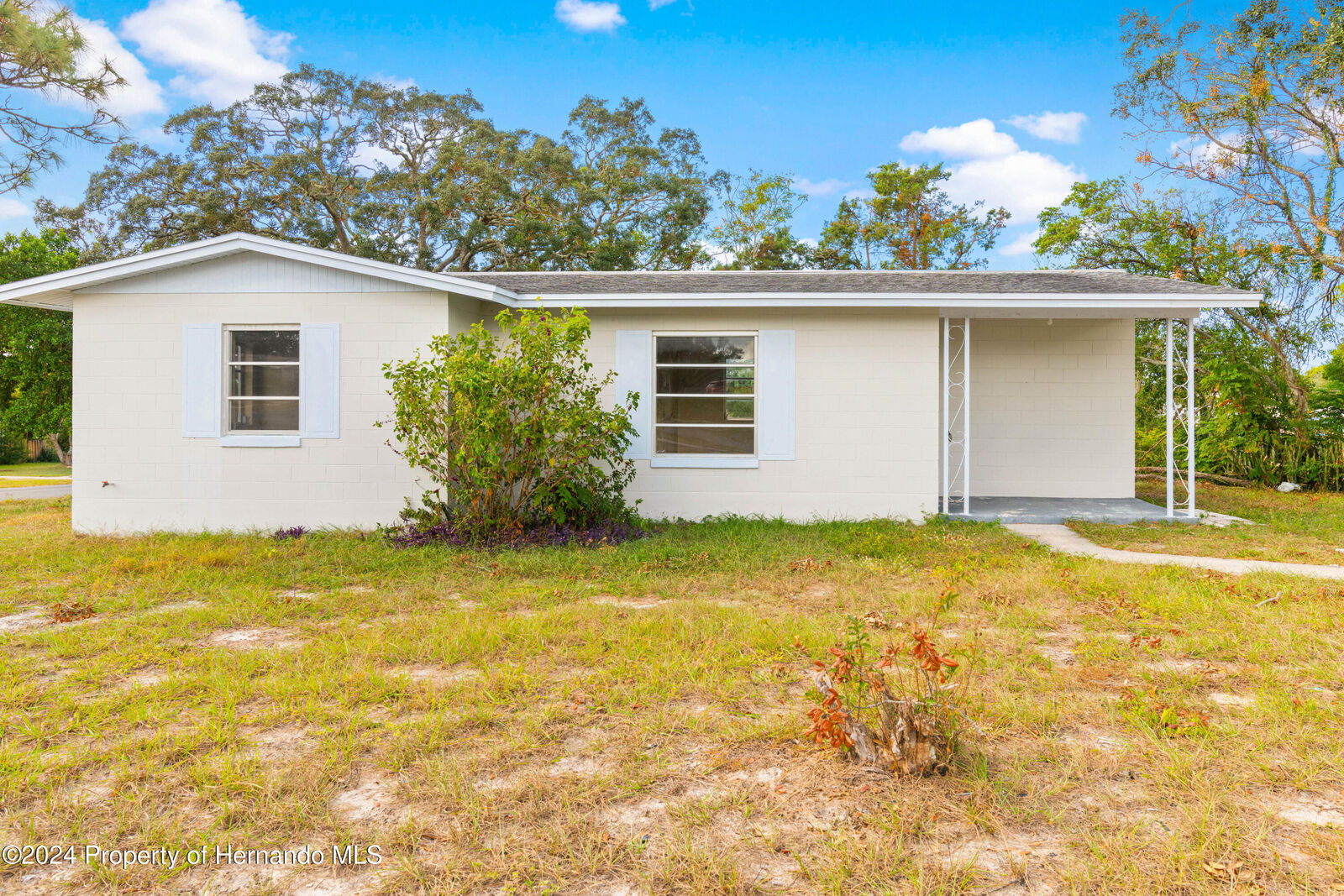 Property Photo:  1013 Marlow Avenue  FL 34606 