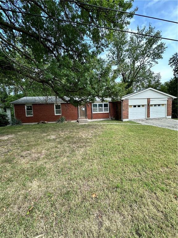 Property Photo:  103 N Cogan Lane  MO 64050 