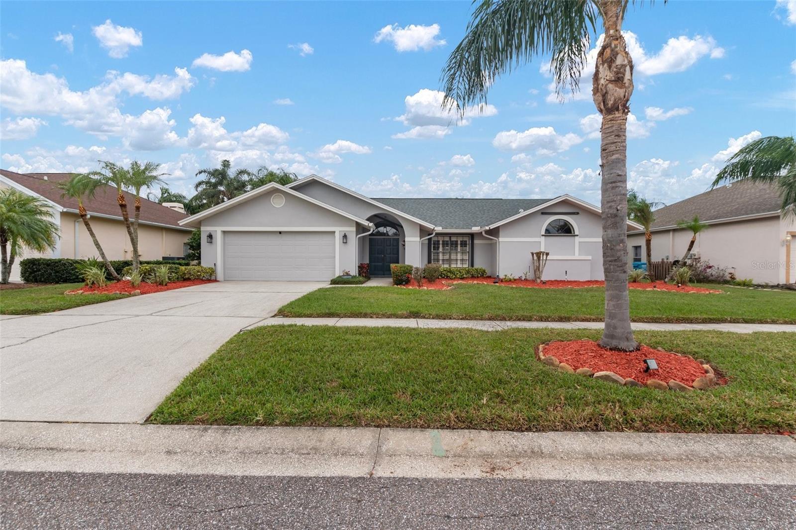 Property Photo: 1814 Eagle Ridge Boulevard FL 34685