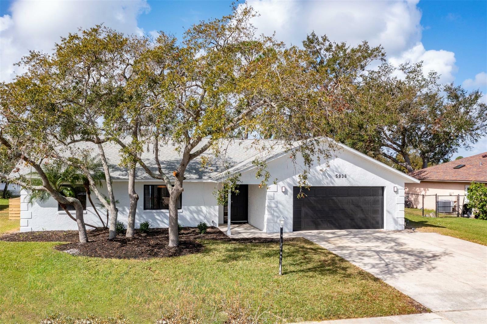 Property Photo:  5936 Peggy Drive  FL 32127 