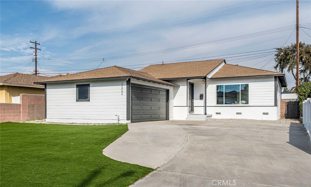 Property Photo:  12334 Woodridge Avenue  CA 90605 