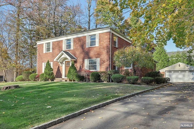 Property Photo:  29 Woodland Park Drive  NJ 07670 