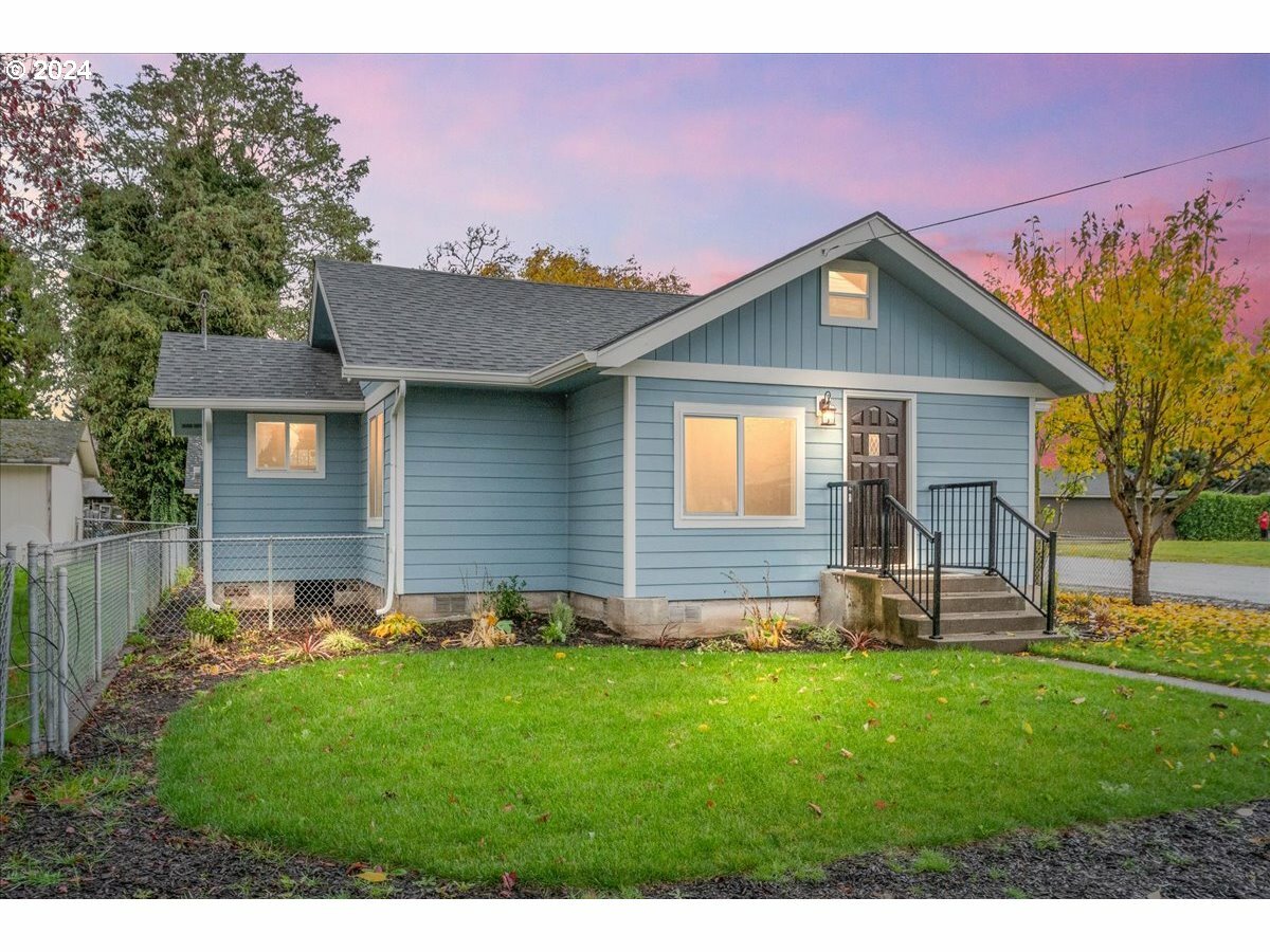 1010 S 7th Ave  Kelso WA 98626 photo