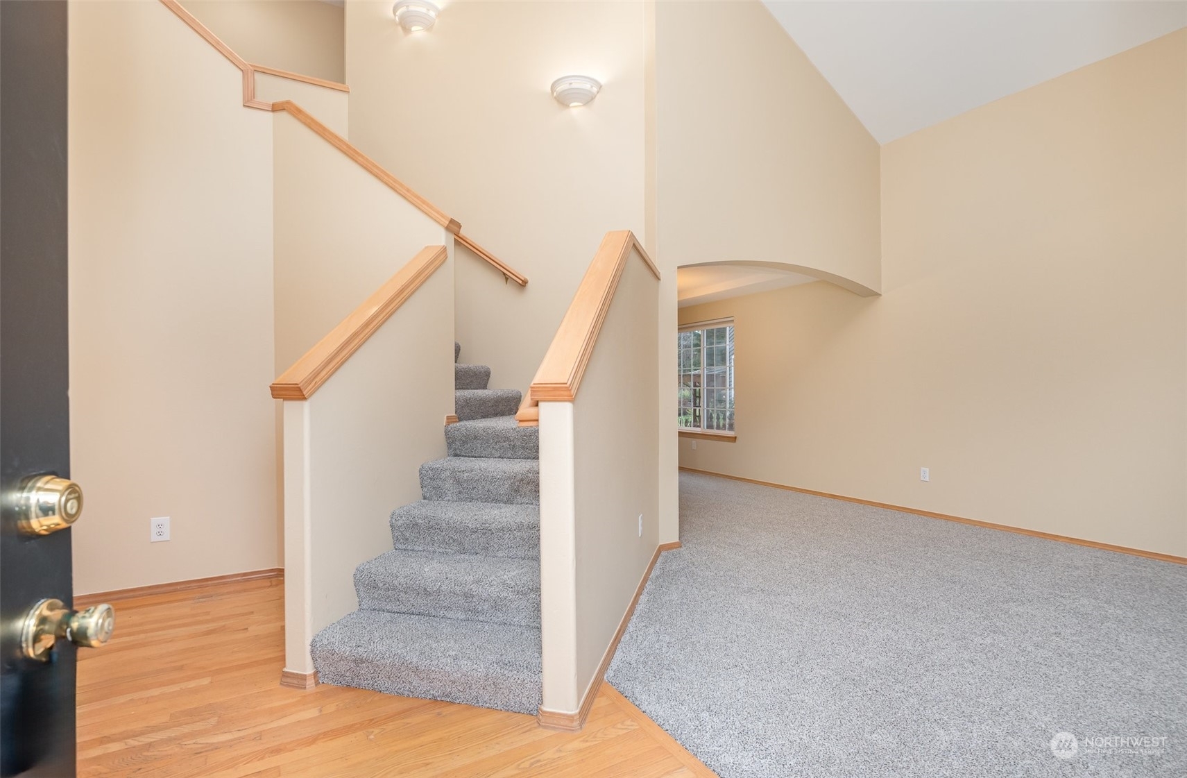 Property Photo:  4311 NE 9th Place  WA 98059 