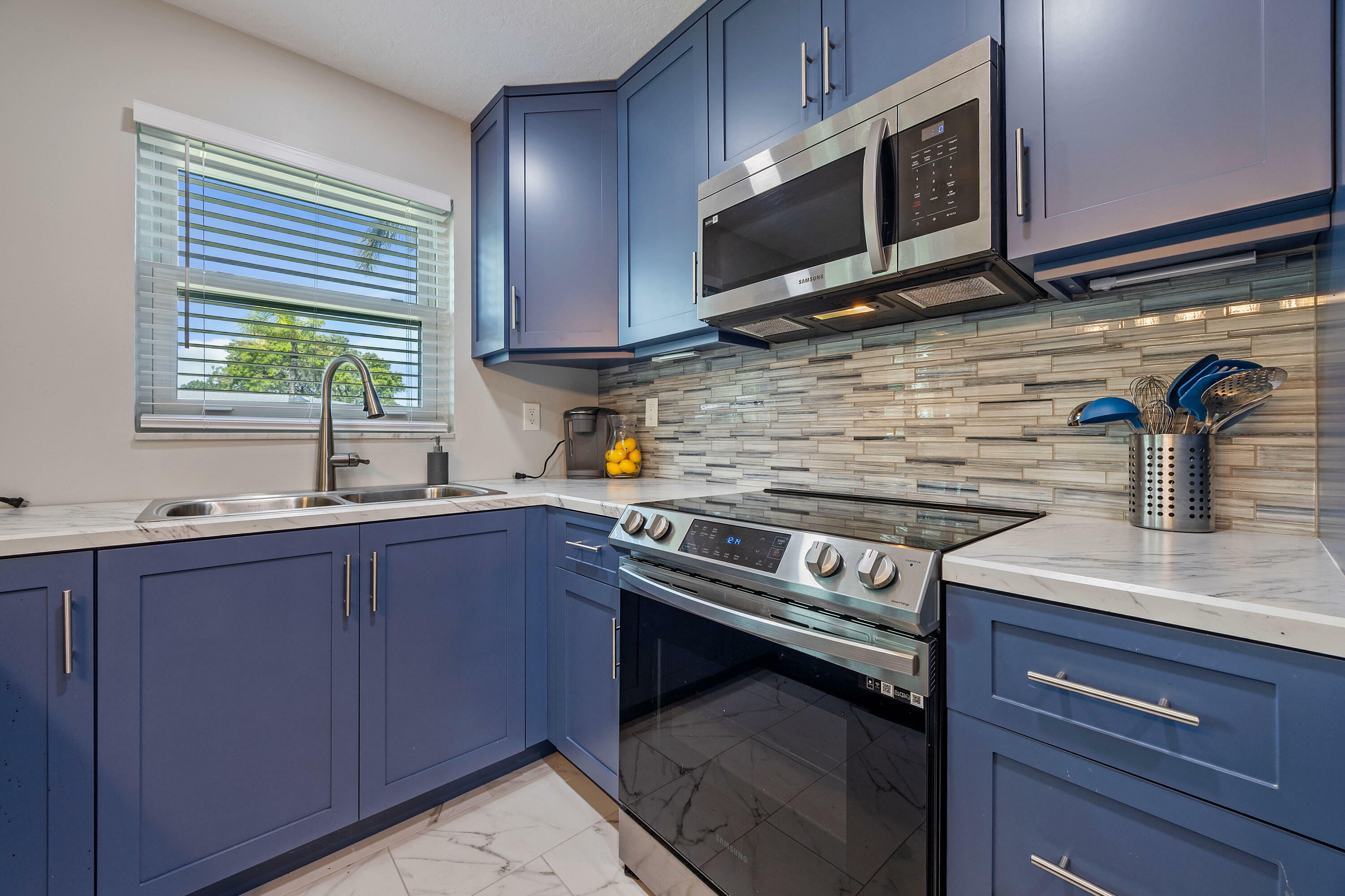 Property Photo:  270 N High Point Boulevard C  FL 33435 