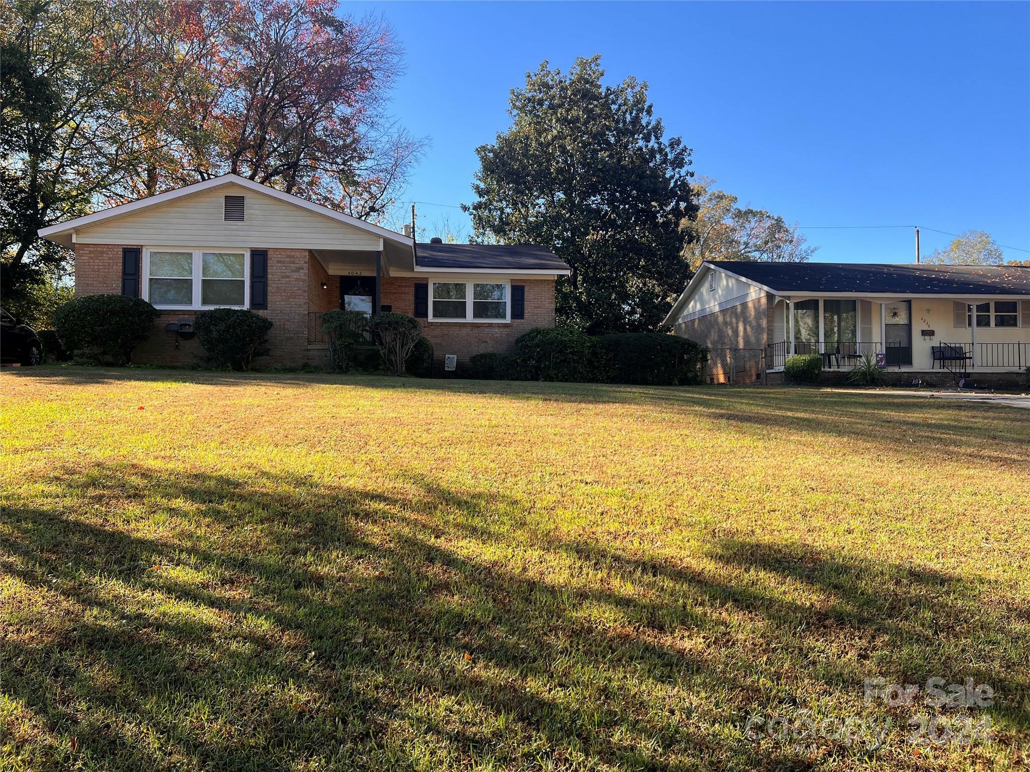 Property Photo:  4042 Uppergate Lane  NC 28215 