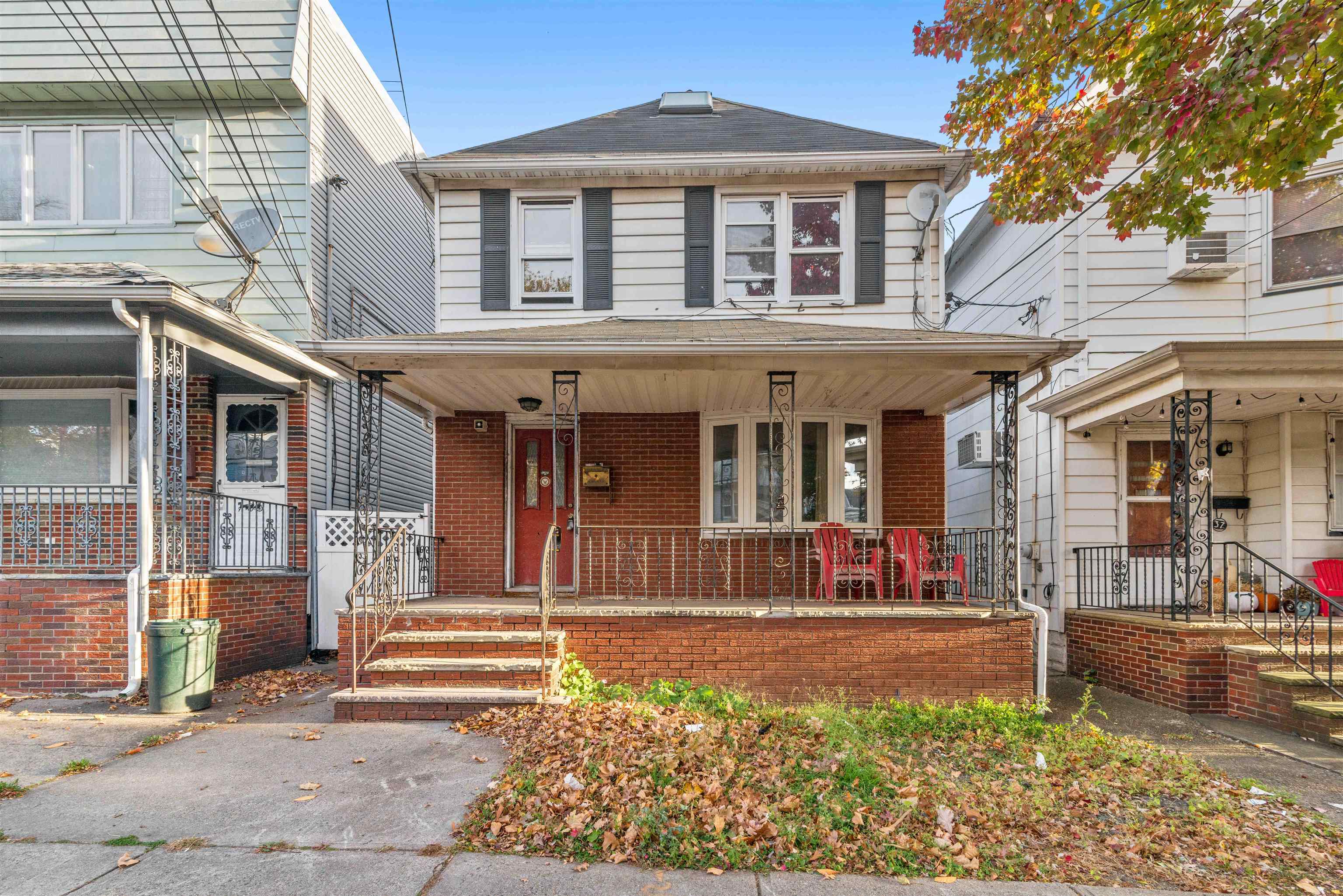 Property Photo:  39 West 40th St  NJ 07002 