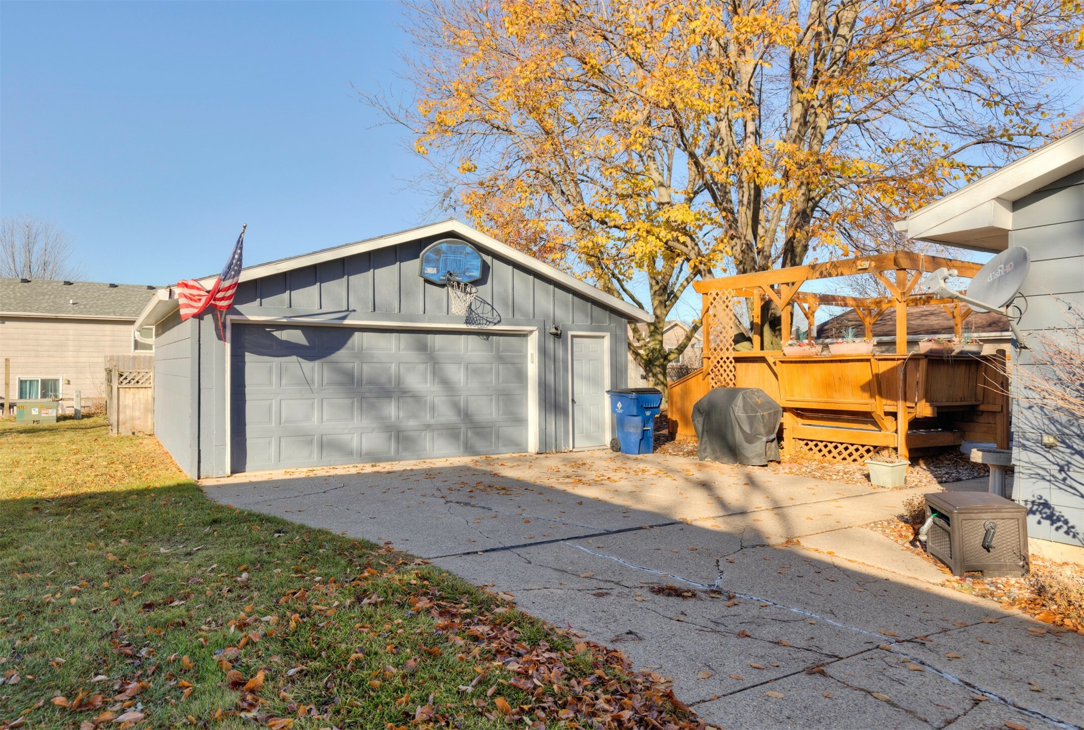 Property Photo:  1502 NW Greenwood Street  IA 50023 