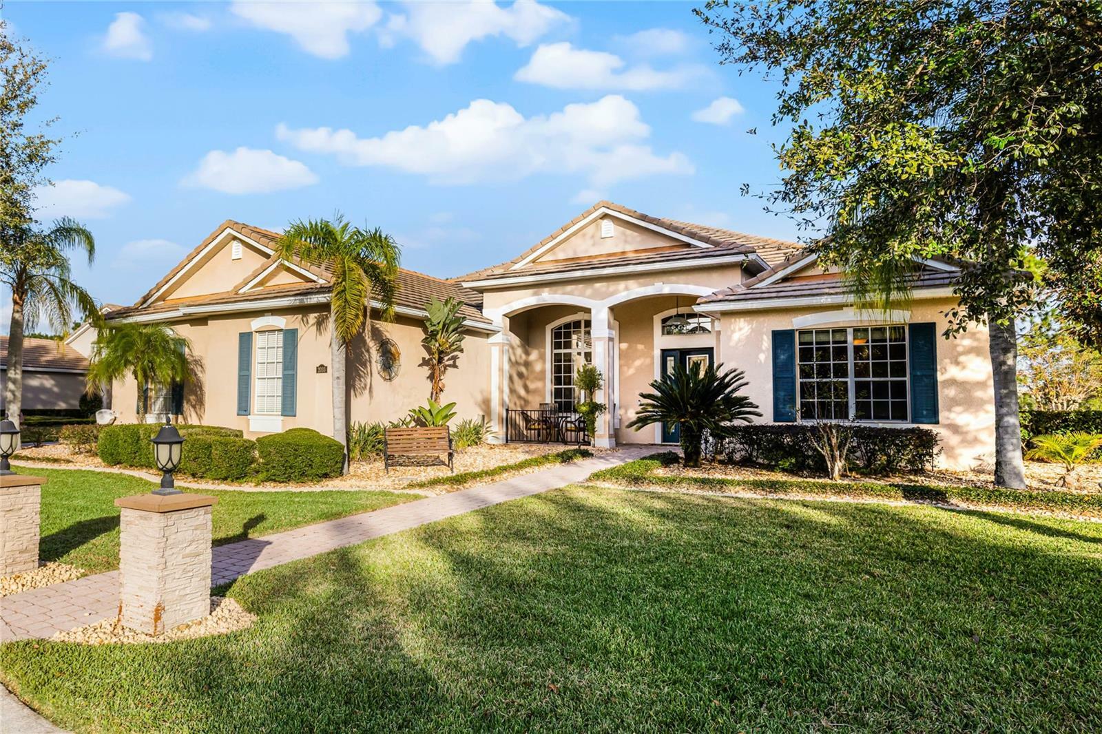 Property Photo:  2033 Stefano Court  FL 32757 