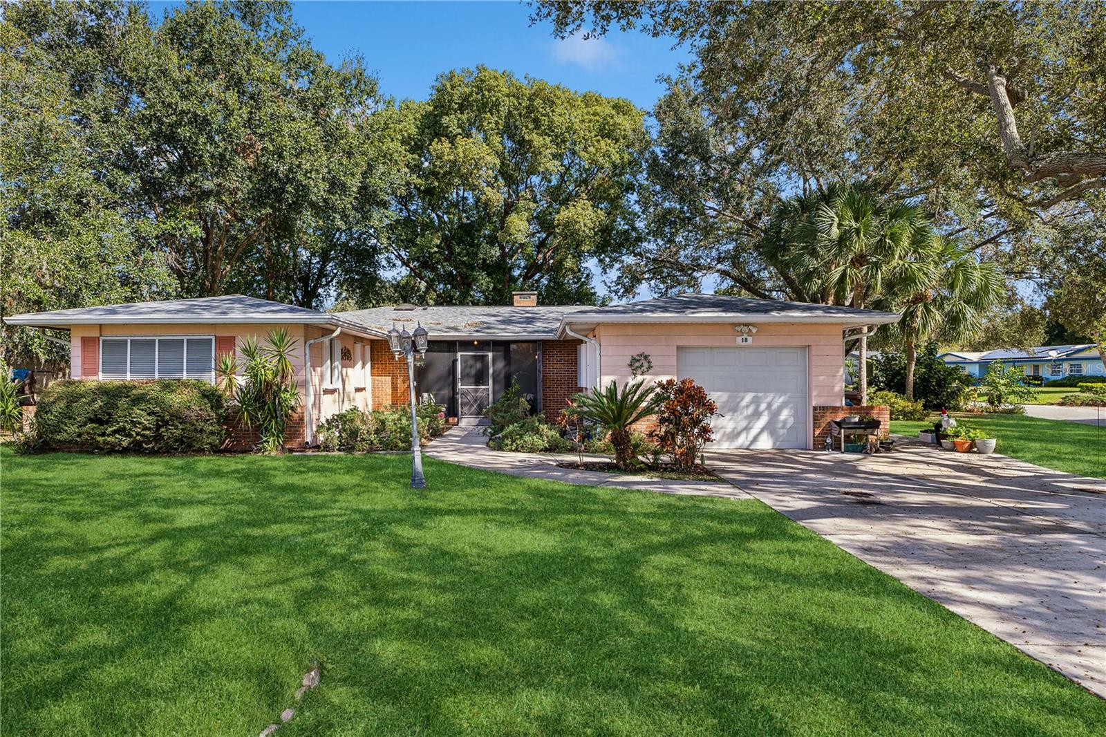 Property Photo:  18 Westchester Court  FL 34744 