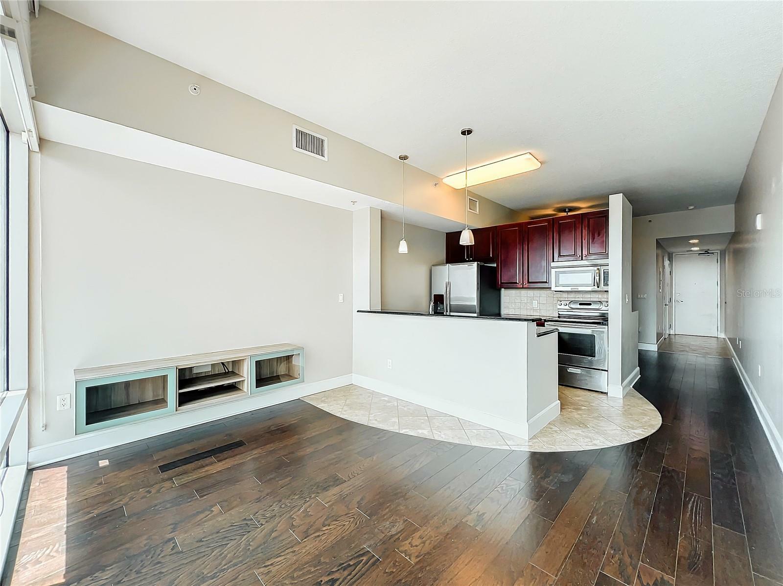 Property Photo:  101 S Eola Drive 1008  FL 32801 