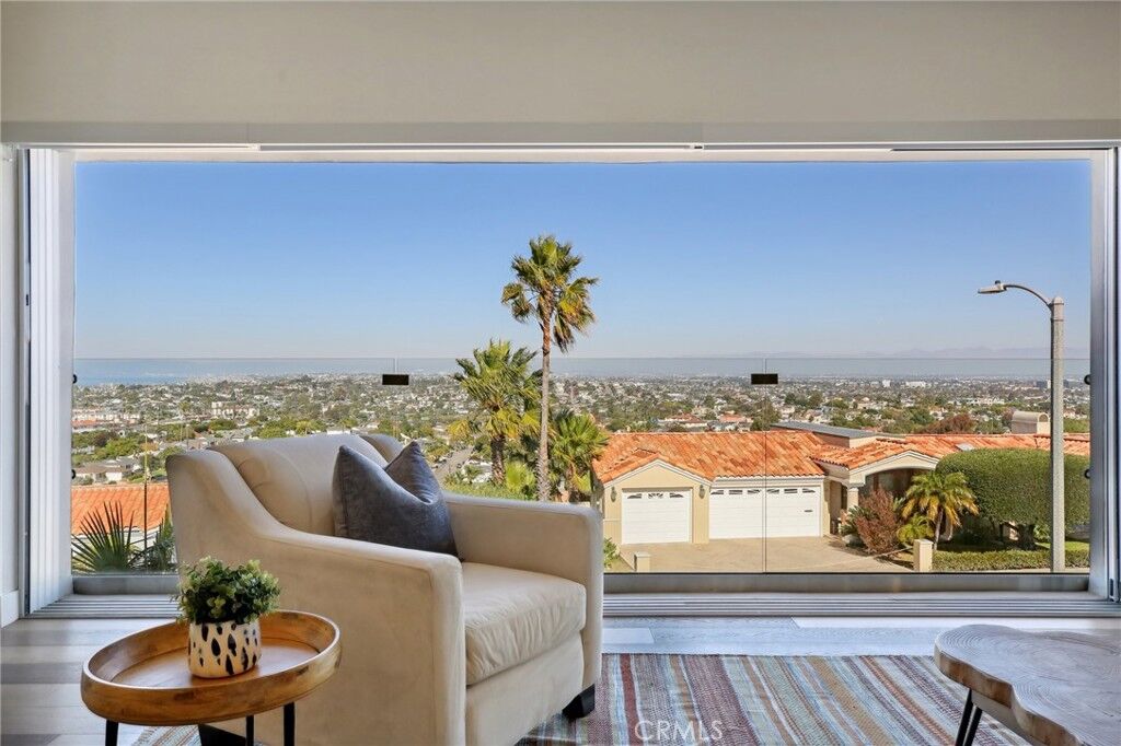 Property Photo: 436 Via El Chico CA 90277