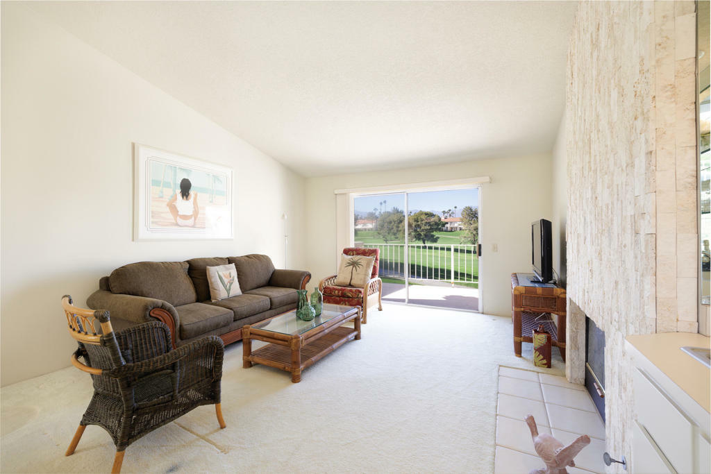 Property Photo:  313 Desert Falls Drive E  CA 92211 