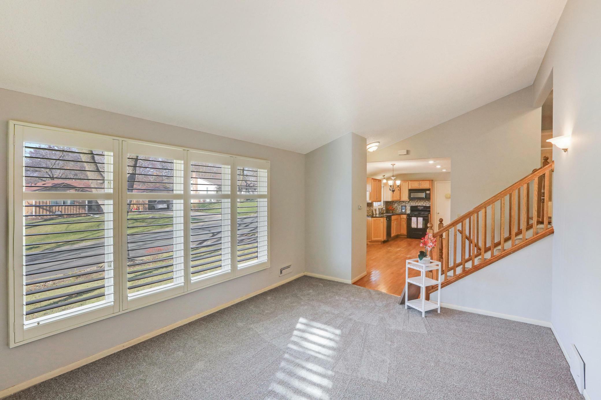 Property Photo:  913 Aspen Drive  MN 55337 