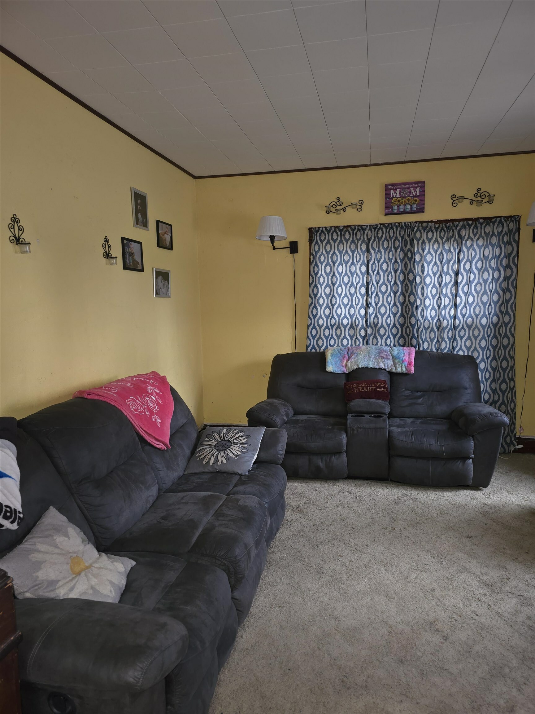 Property Photo:  543 Maine Avenue  WI 54937-1412 