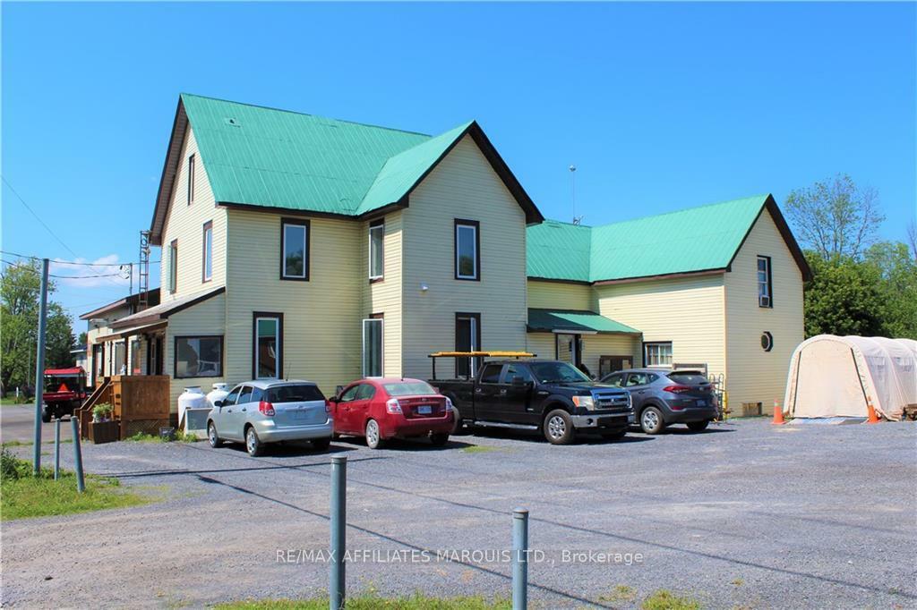 Photo de la propriété: 15579 County Road 18 Road ON K0C 1R0