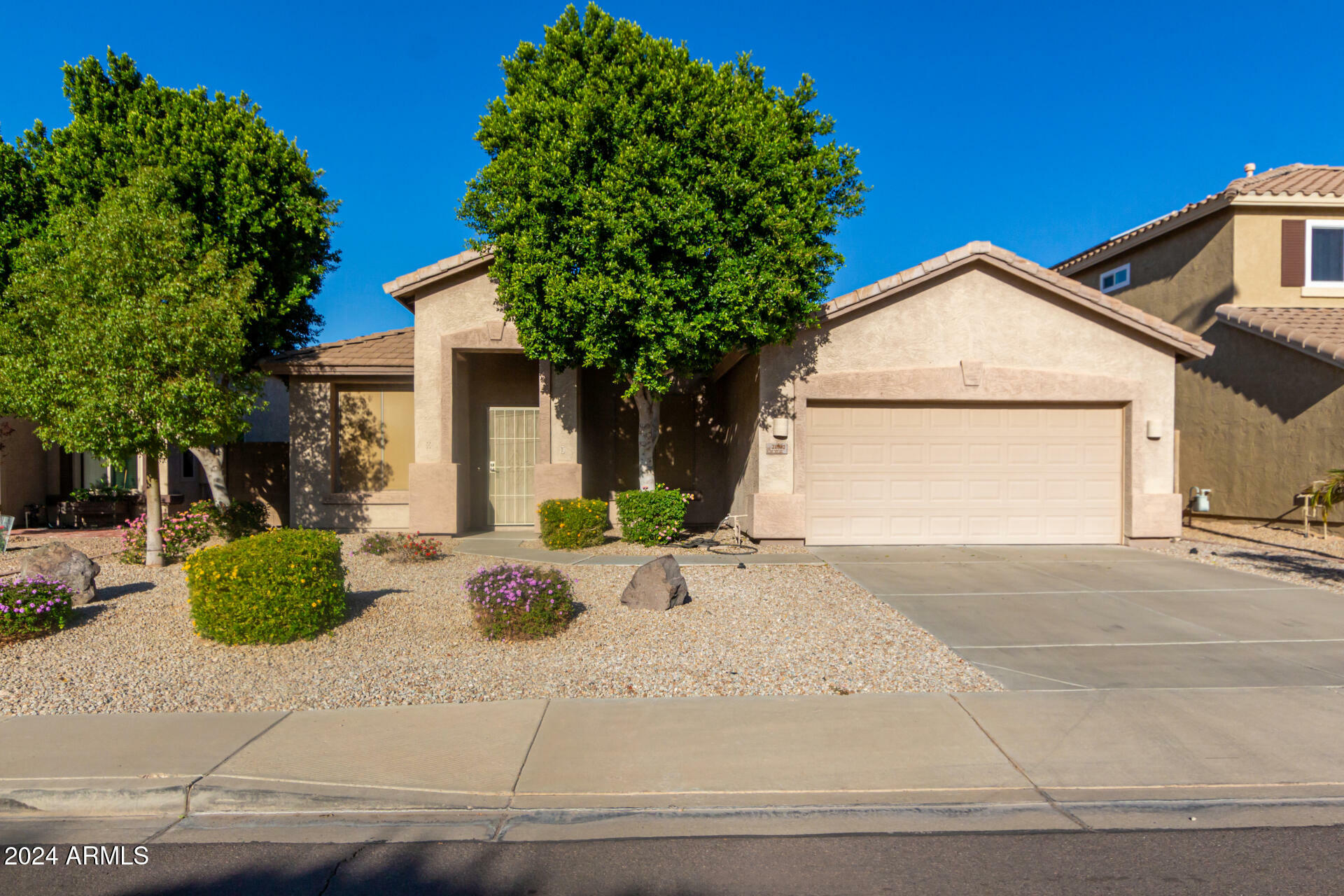 Property Photo:  21552 N 92nd Lane  AZ 85382 