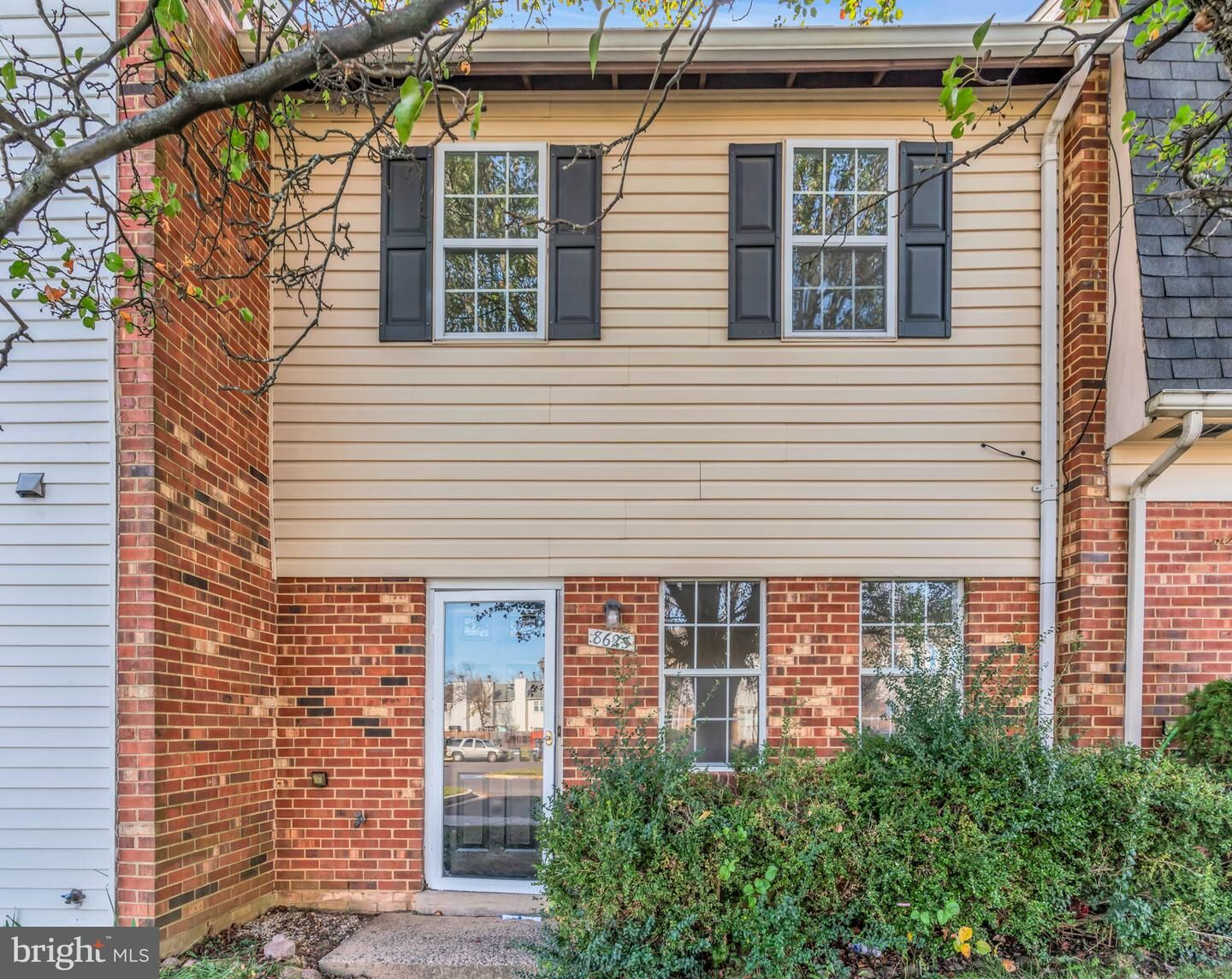 Property Photo:  8625 Burnside Court  VA 20111 