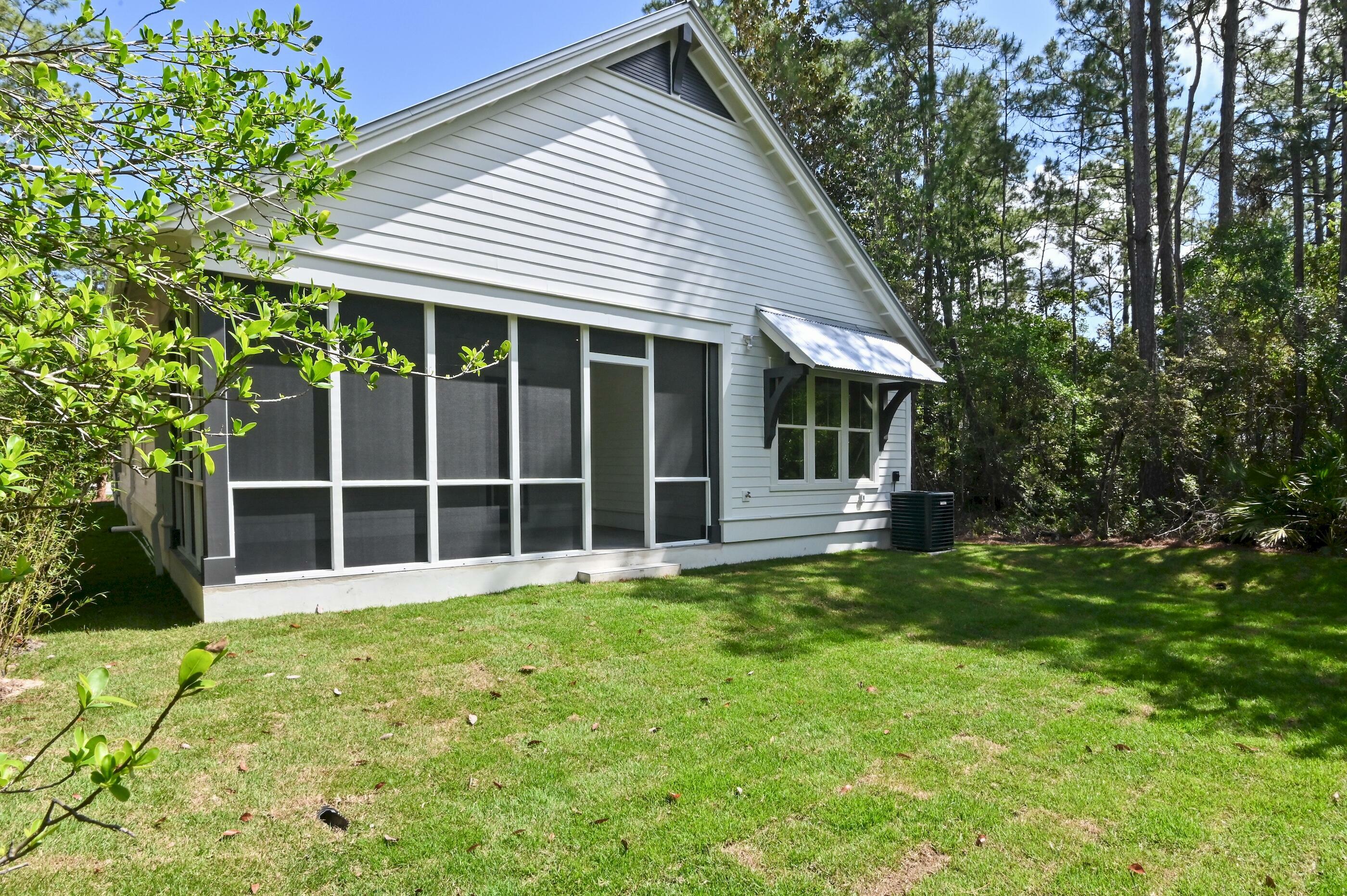 Property Photo: 120 Summer Breeze Lane FL 32459