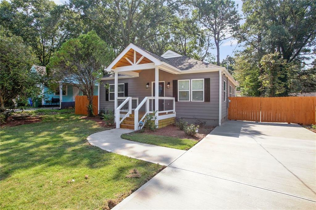 Property Photo:  1364 Almont Drive SW  GA 30310 