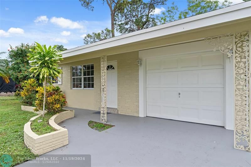 Property Photo:  5068 Buchanan  FL 33484 