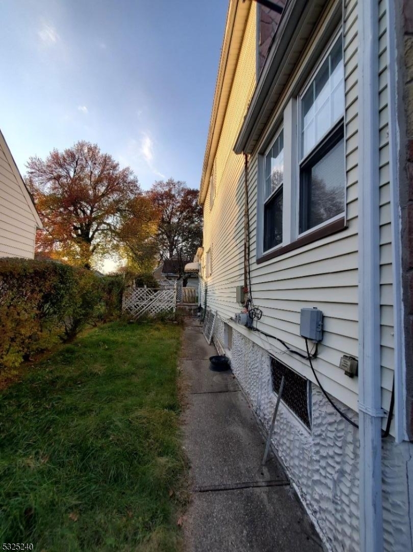 Property Photo:  1174 Arlington Ave  NJ 07666 