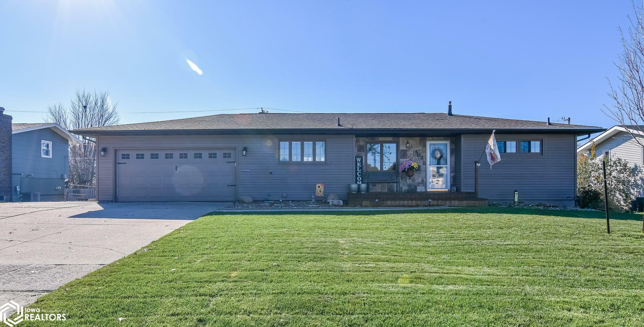 Property Photo:  502 Sunset Lane  IA 50158 