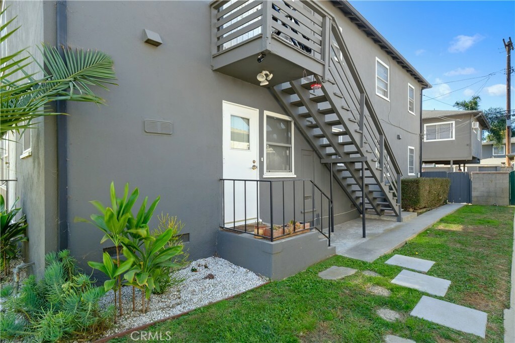 Property Photo:  8819 Reading Avenue  CA 90045 