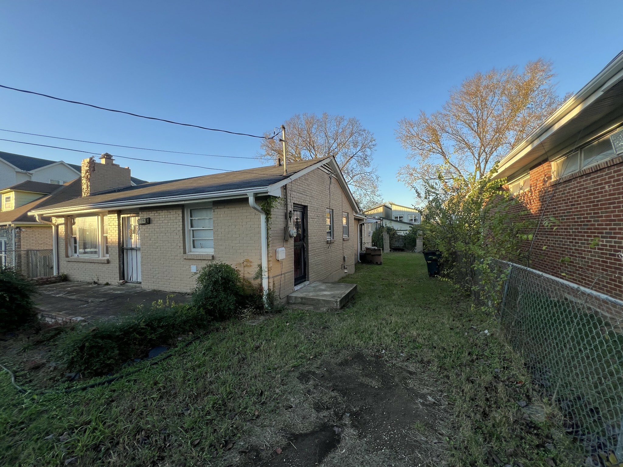 Property Photo:  1726 Simpkins St  TN 37208 