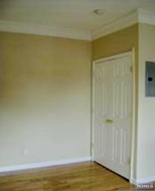 Property Photo:  229 Orient Way 6  NJ 07070 