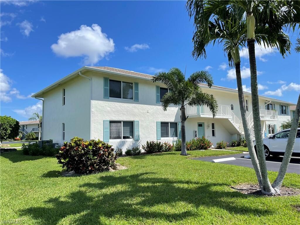Property Photo:  135 Quails Nest Rd 1064  FL 34112 