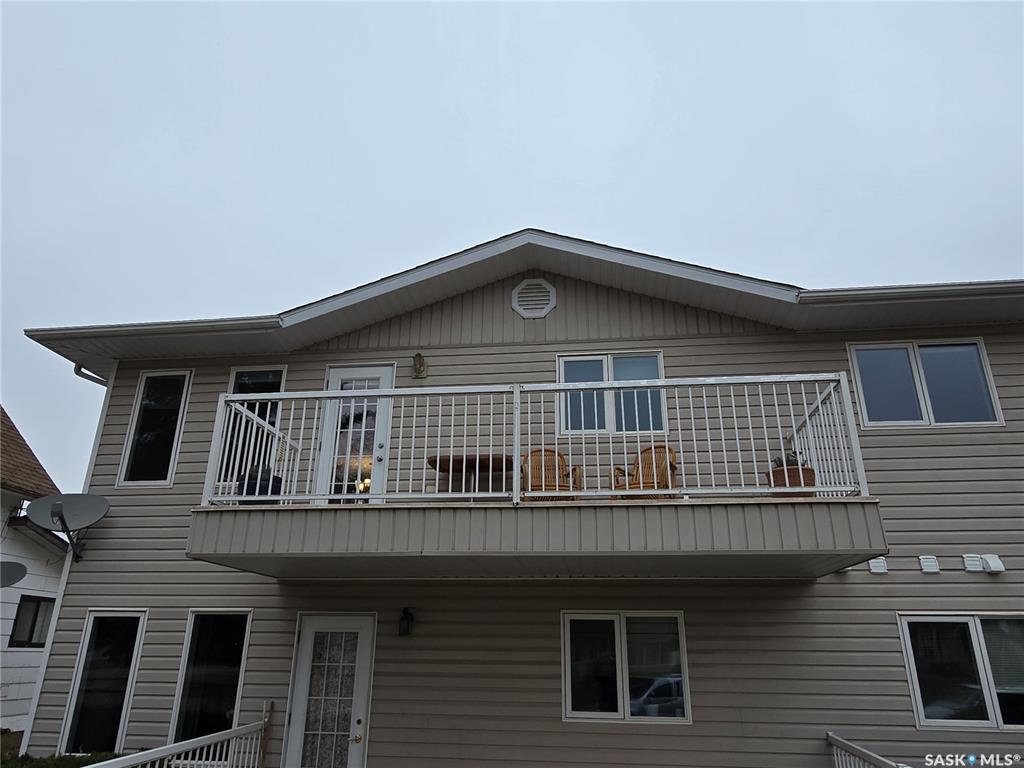 Property Photo: 304 3rd Avenue E 202 SK S0K 4T0