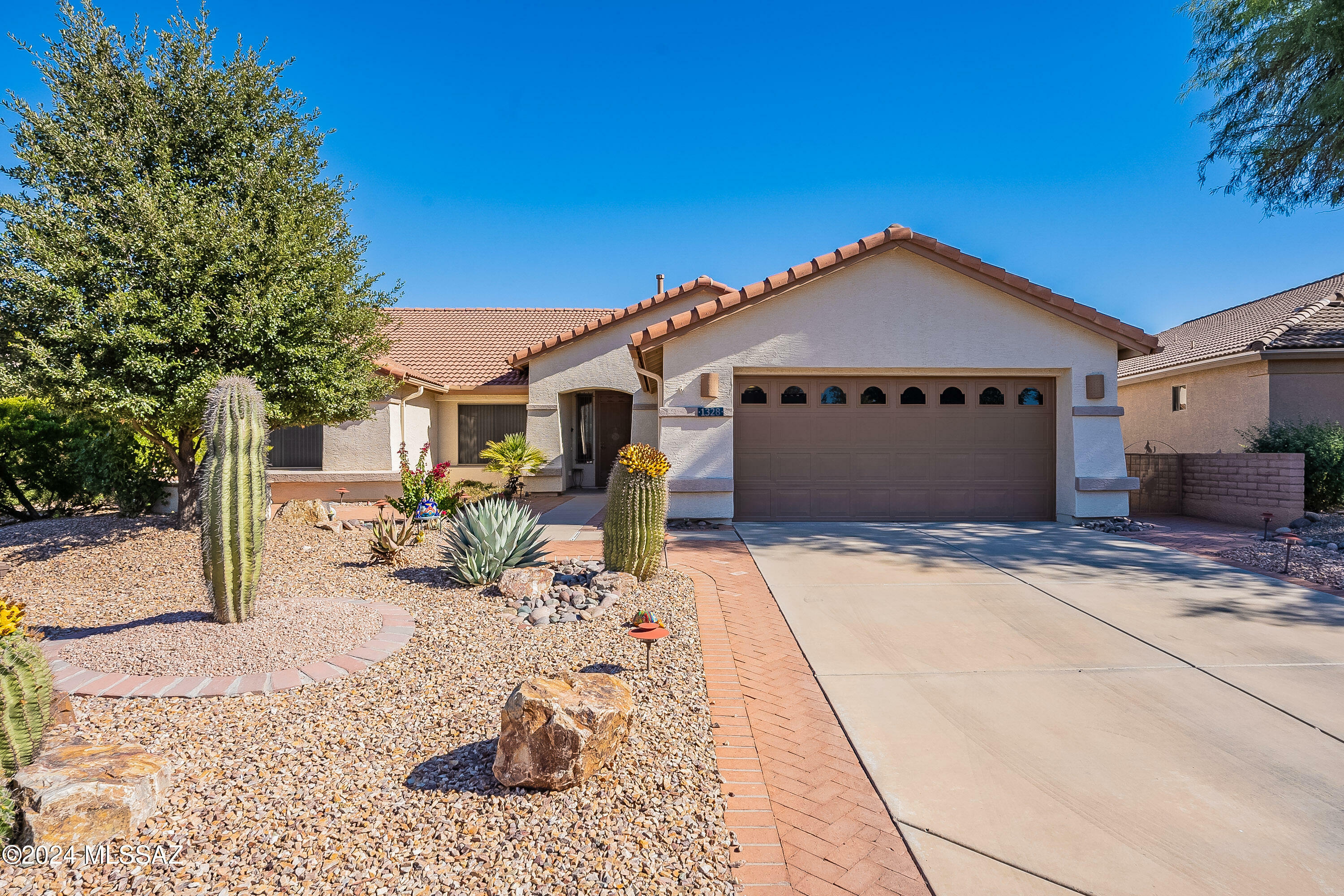 Property Photo:  1328 N Mahogany Gulch Lane  AZ 85614 