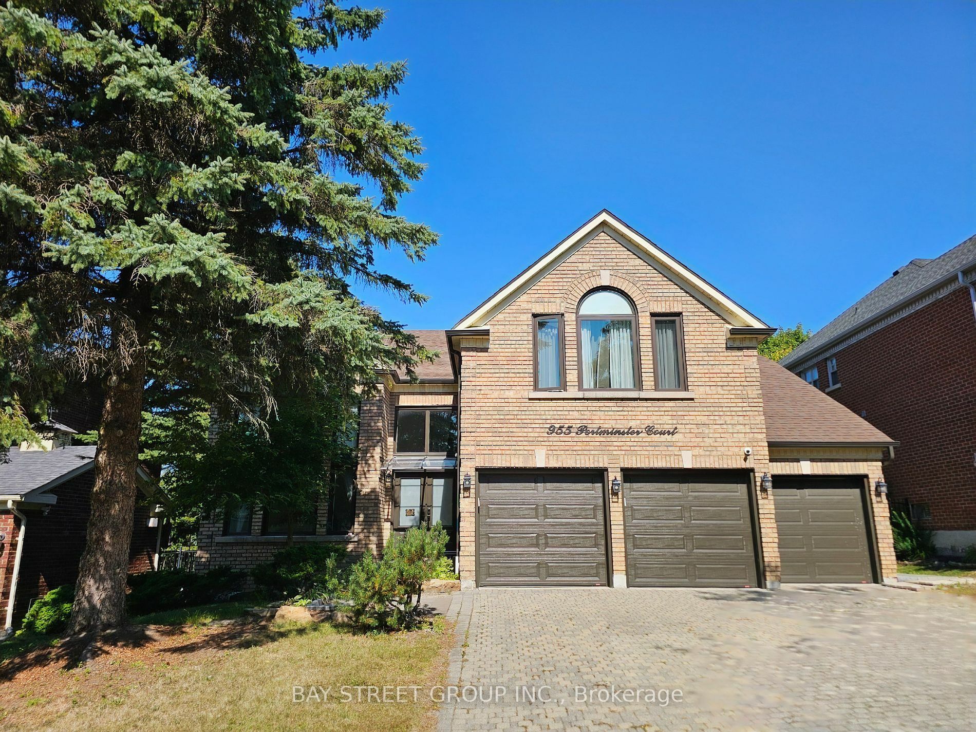 Property Photo:  955 Portminster Crt  ON L3X 1L8 