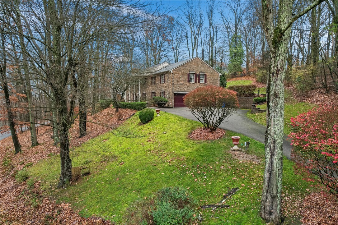 Property Photo:  4948 Simmons Cir  PA 15632 