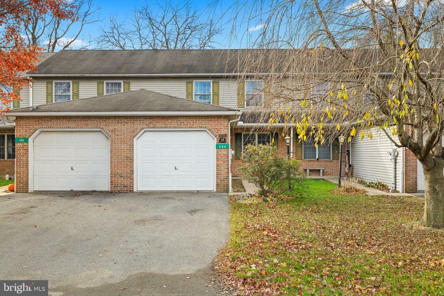 Property Photo:  406 Groffdale Road  PA 17566 