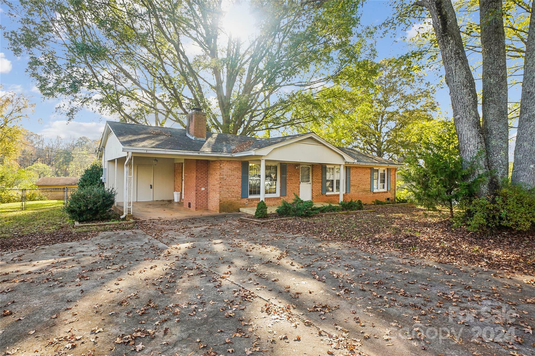 Property Photo:  4321 Bedfordshire Drive  NC 28056 