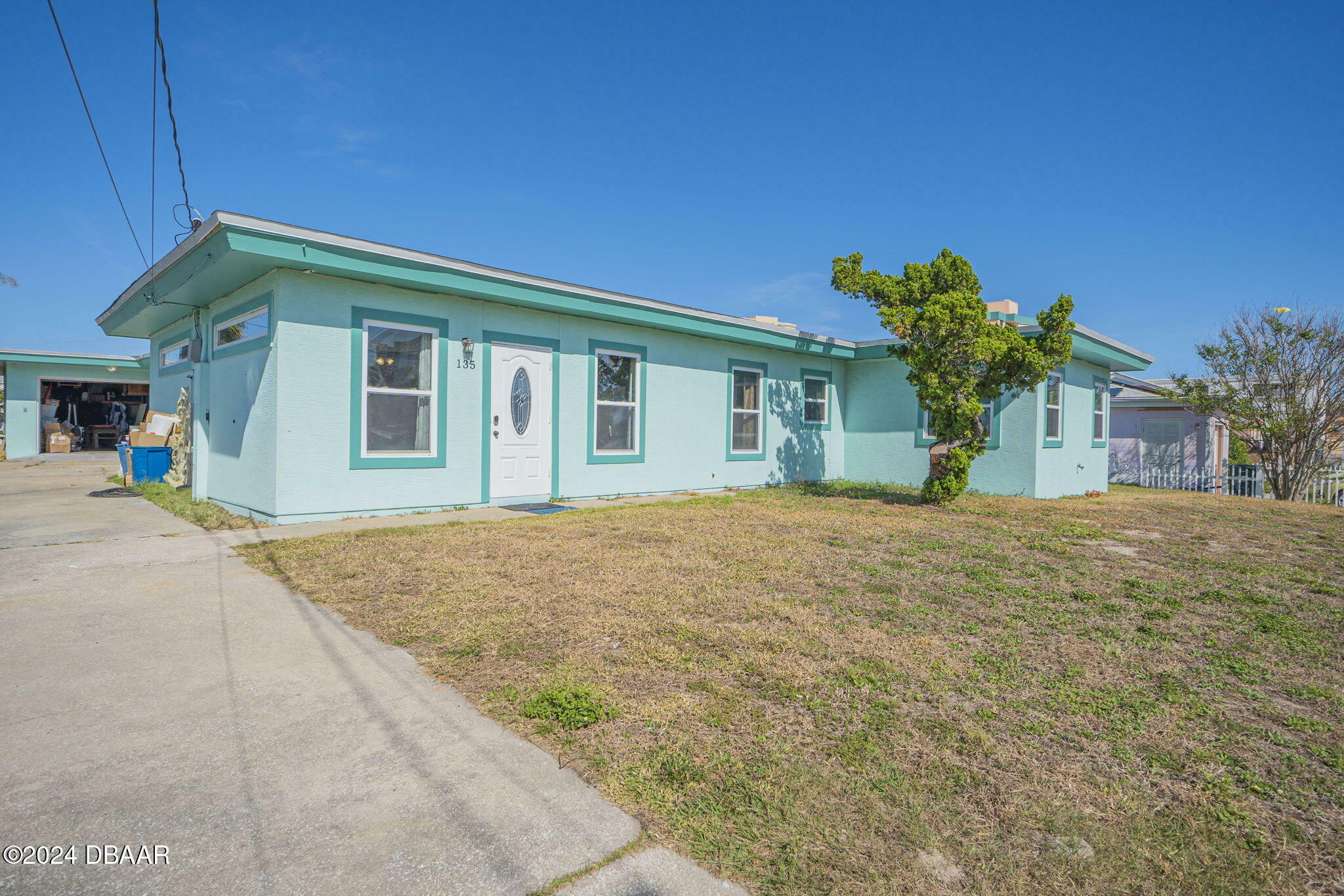 Property Photo:  135 Park Avenue  FL 32118 