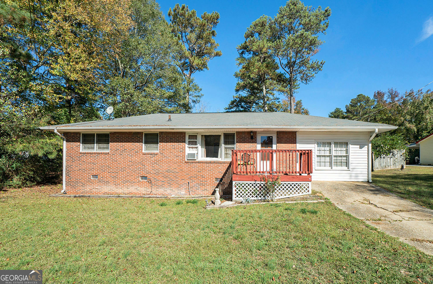 Property Photo:  3566 Dorris Circle  GA 30135 