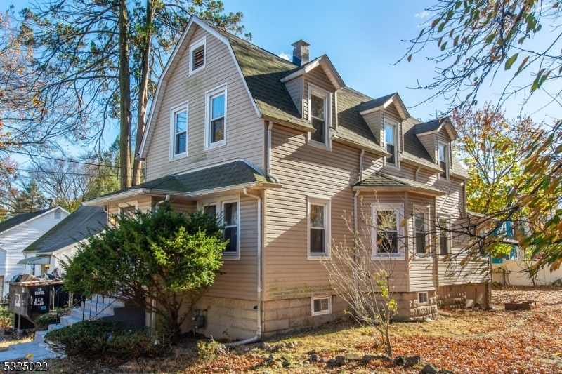 Property Photo: 122 Washington Pl NJ 07666