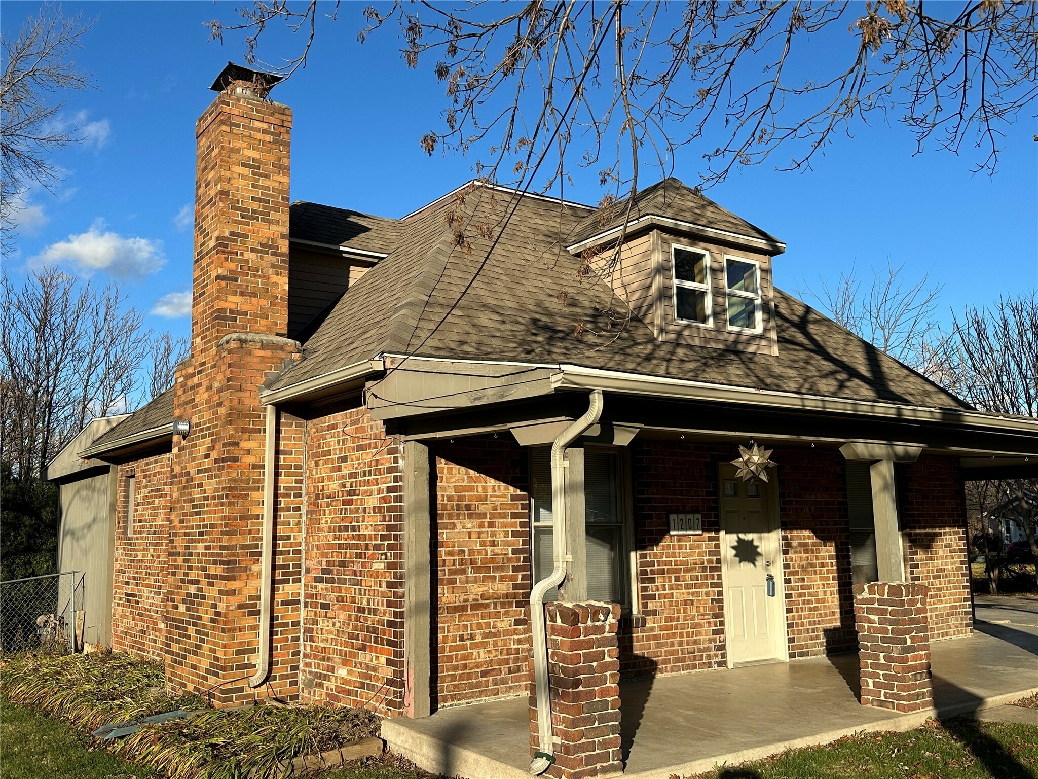 1207 Virginia Avenue  Des Moines IA 50315 photo