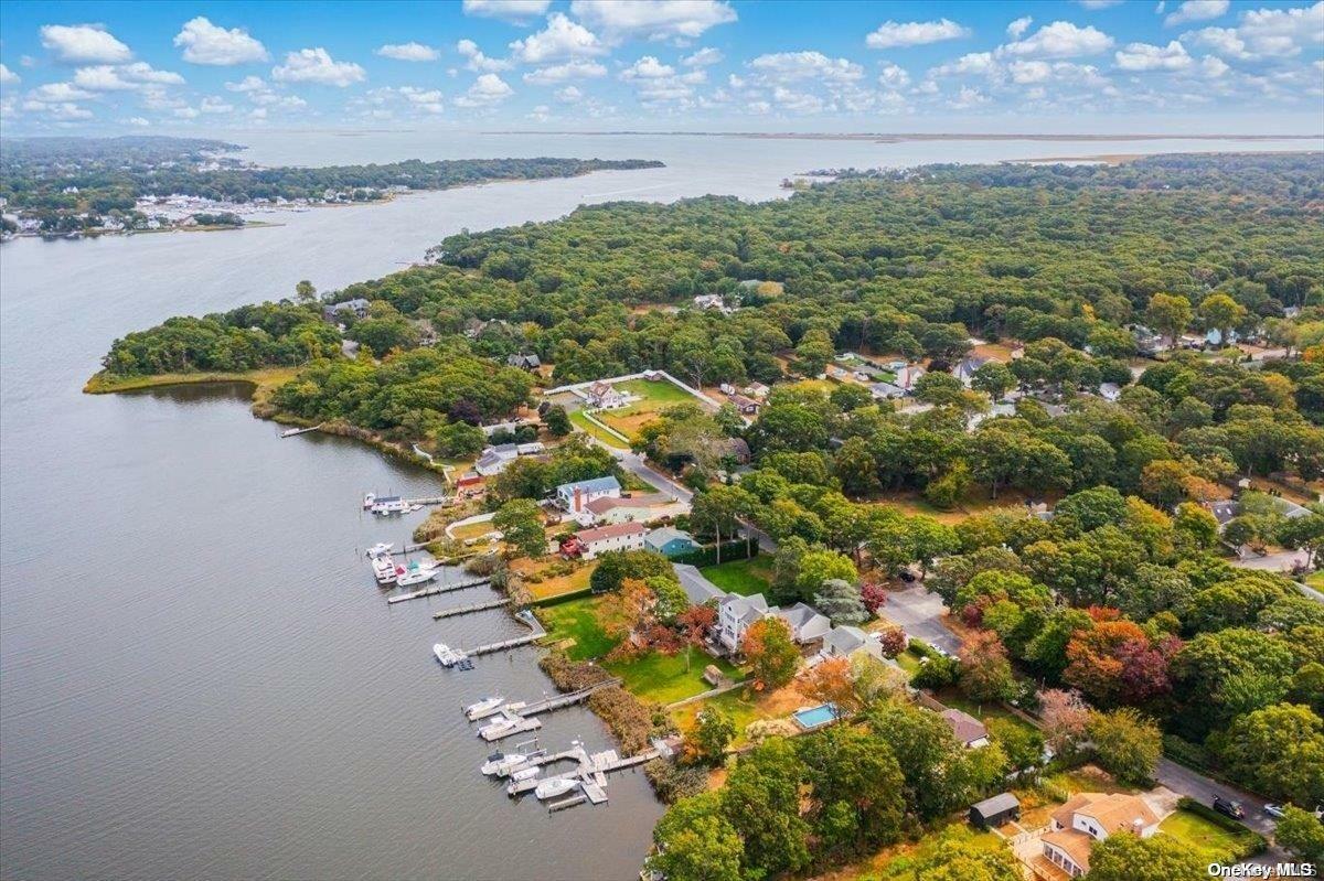 Property Photo:  41 Riverside Avenue  NY 11951 