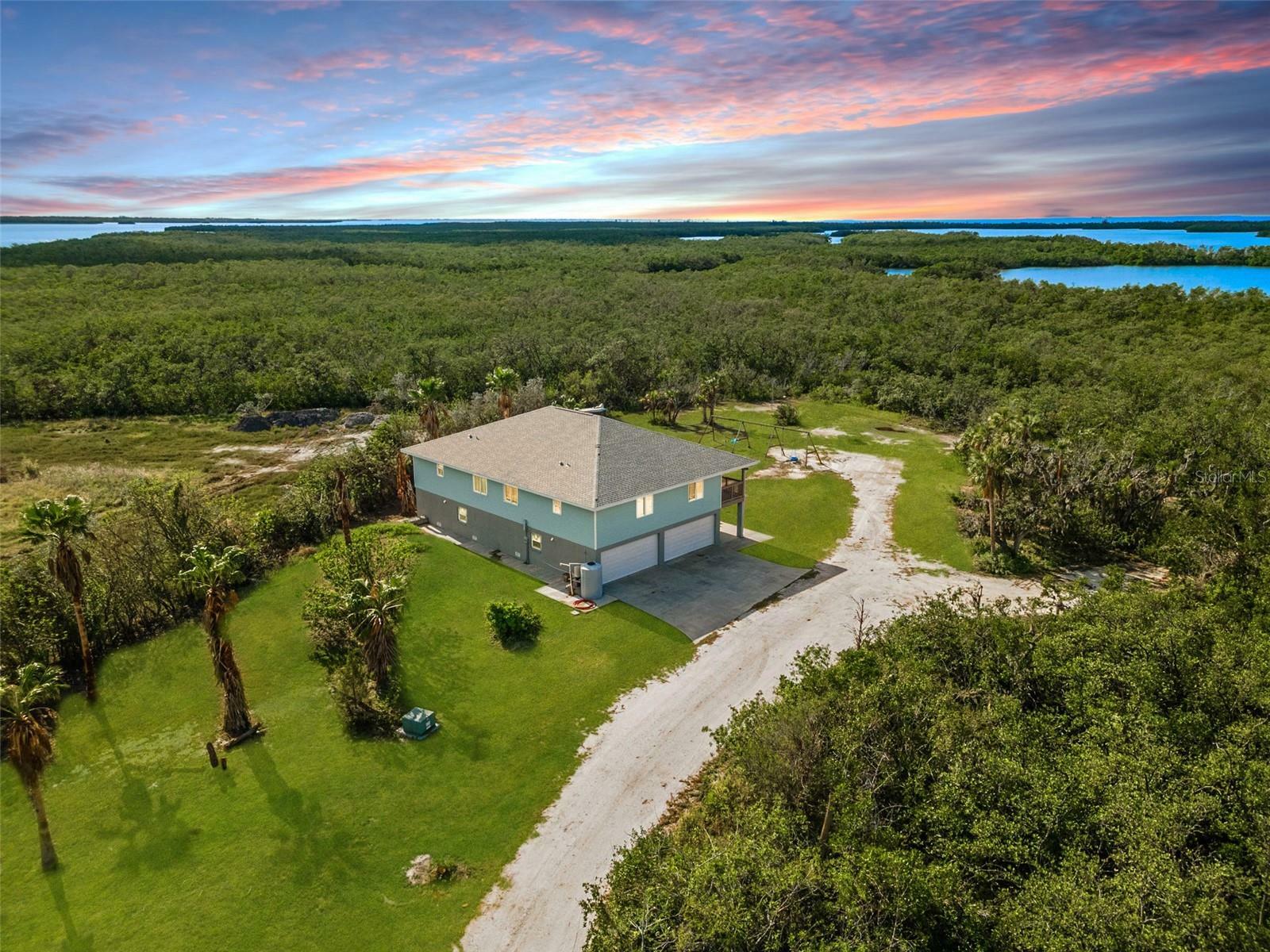 Property Photo:  445 Horseshoe Loop Road  FL 34250 