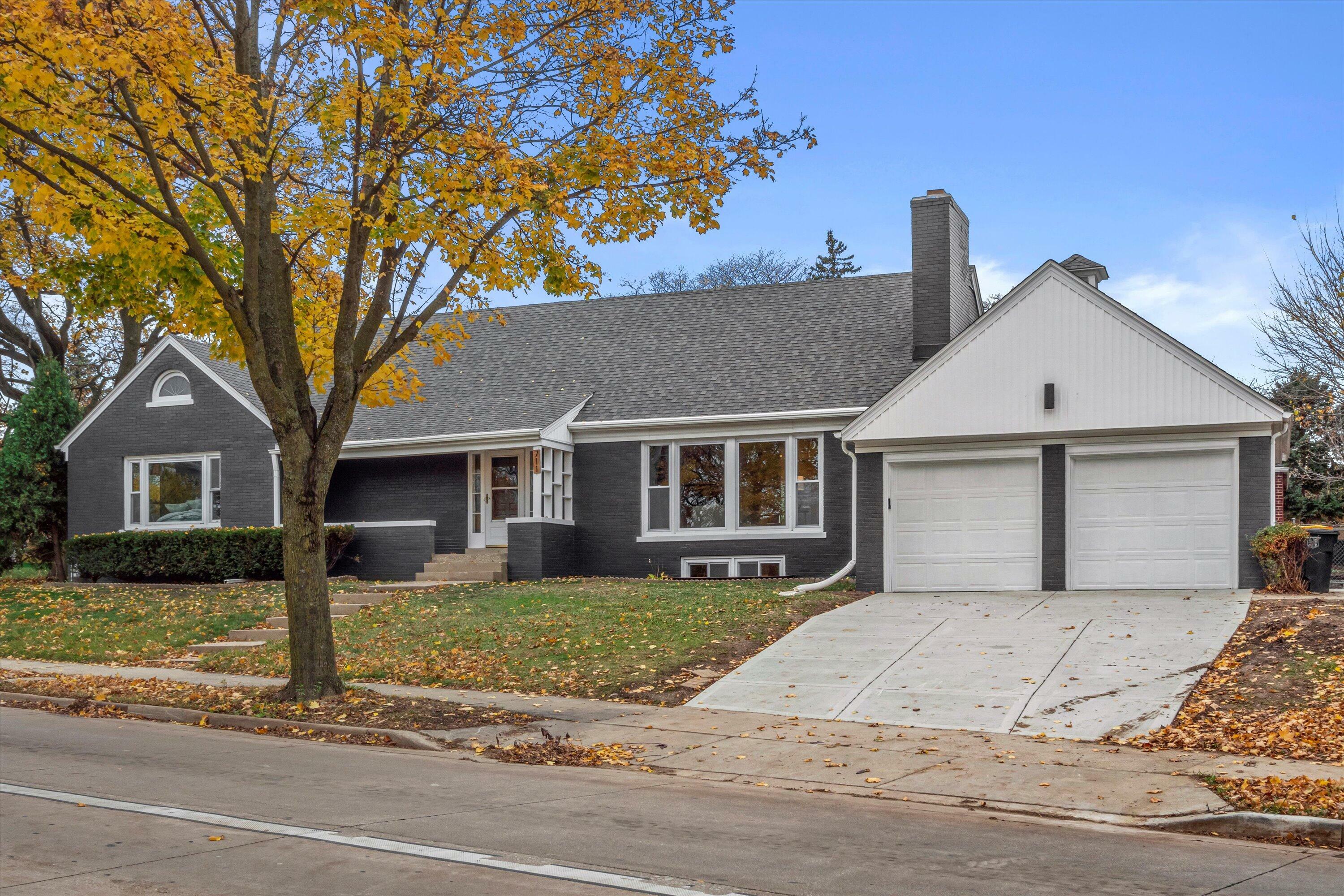 Property Photo:  711 Glenview Ave  WI 53213 