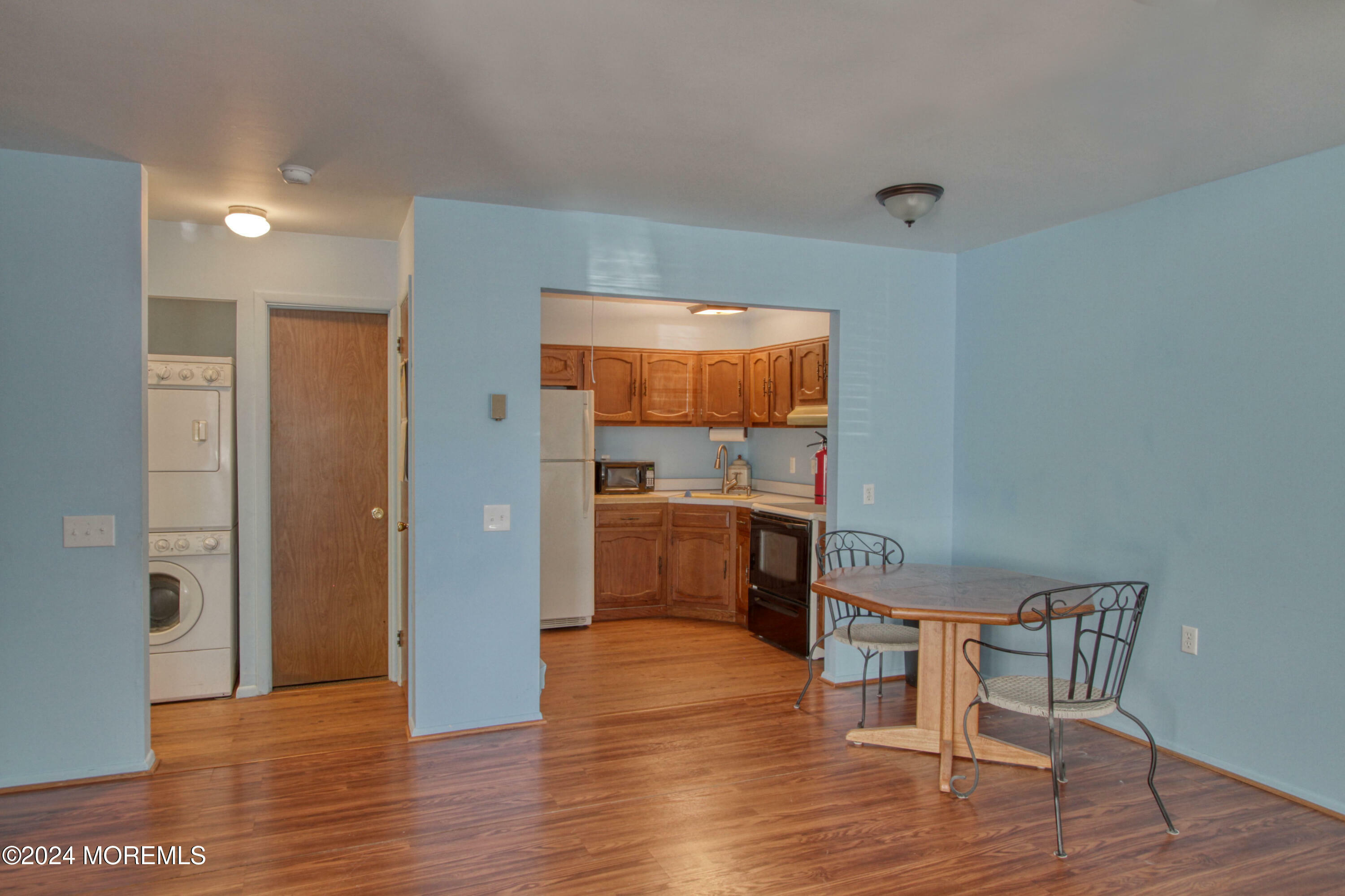 Property Photo:  21 Yorktowne Parkway H  NJ 08759 